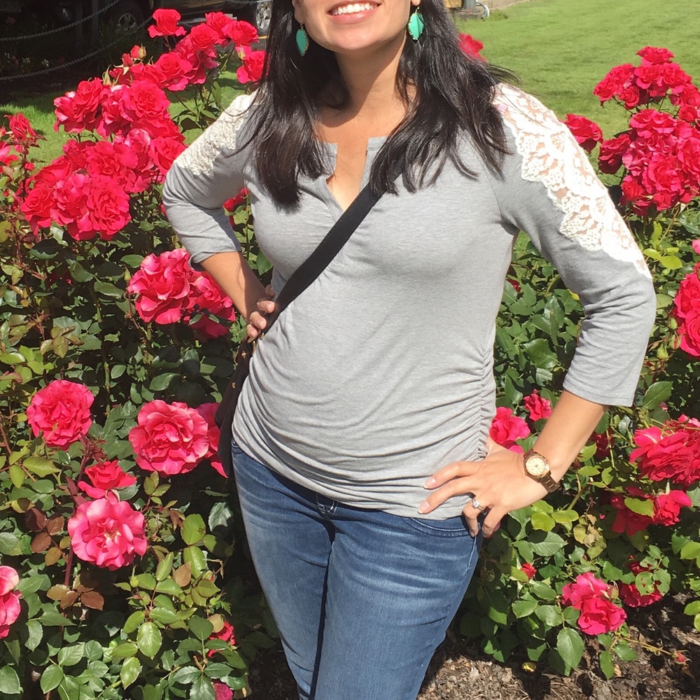 A pea in the pod maternity 3/4 sleeve shirt